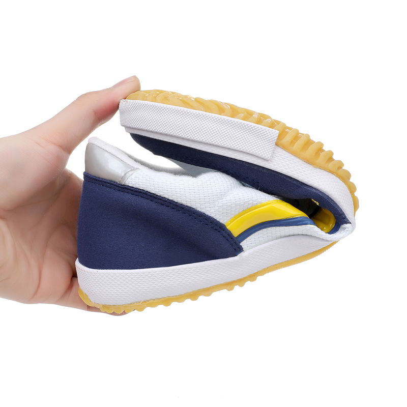 รองเท้ากีฬาแบดมินตันและเทเบิลเ - Badminton Shoes Men บทวิจารณ์และราคา